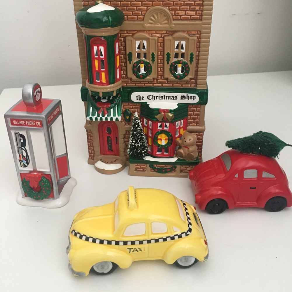 Snow Village “The Christmas Shop” + 3 accessories